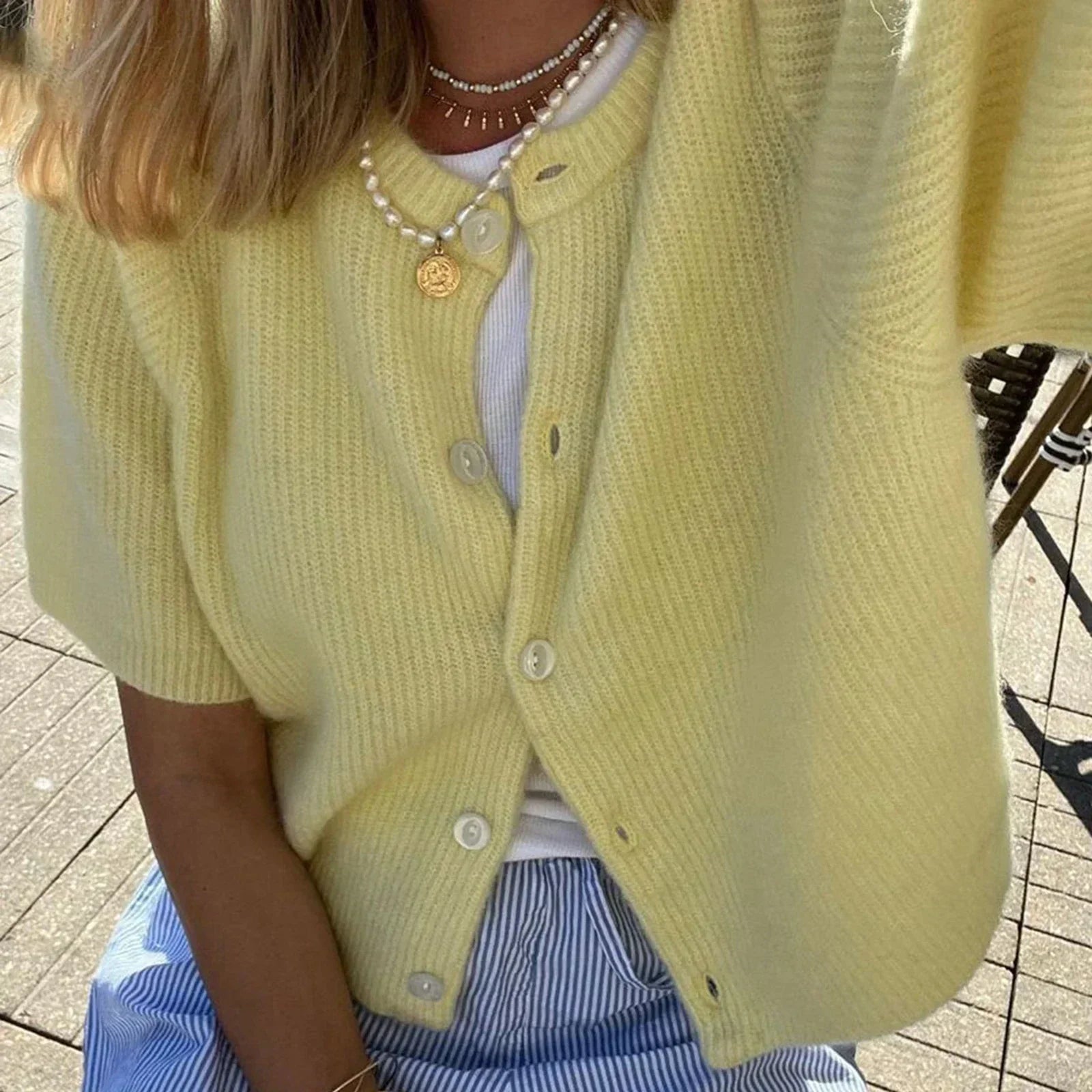 NORA | Kamizelka streetwear z krótkim rękawem