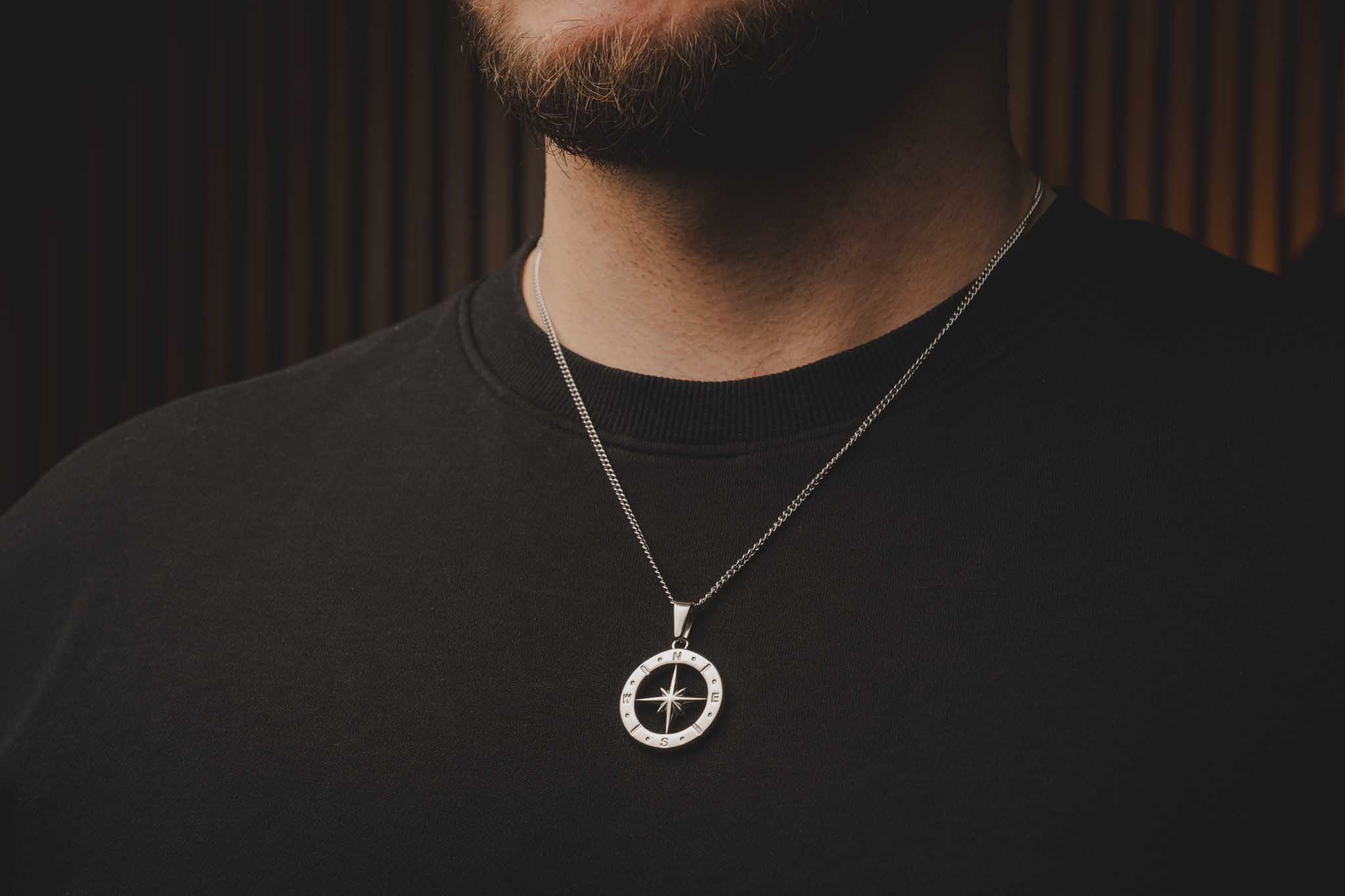 Srebrny naszyjnik COMPASS