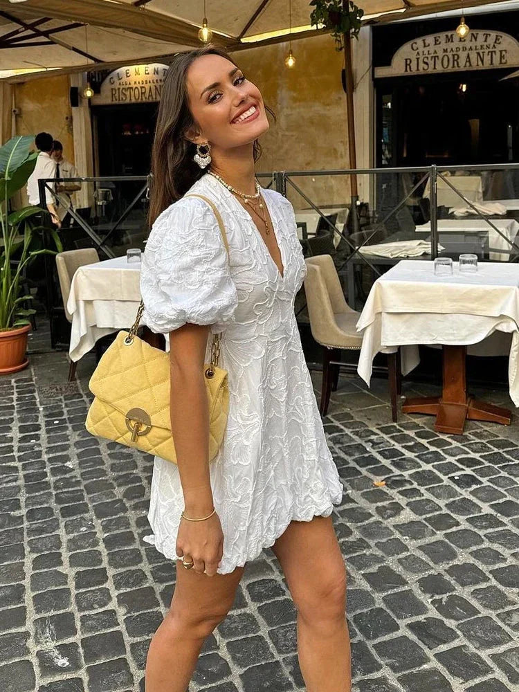 Soreli™ Sukienka Nola z Haftowanymi Kwiatami