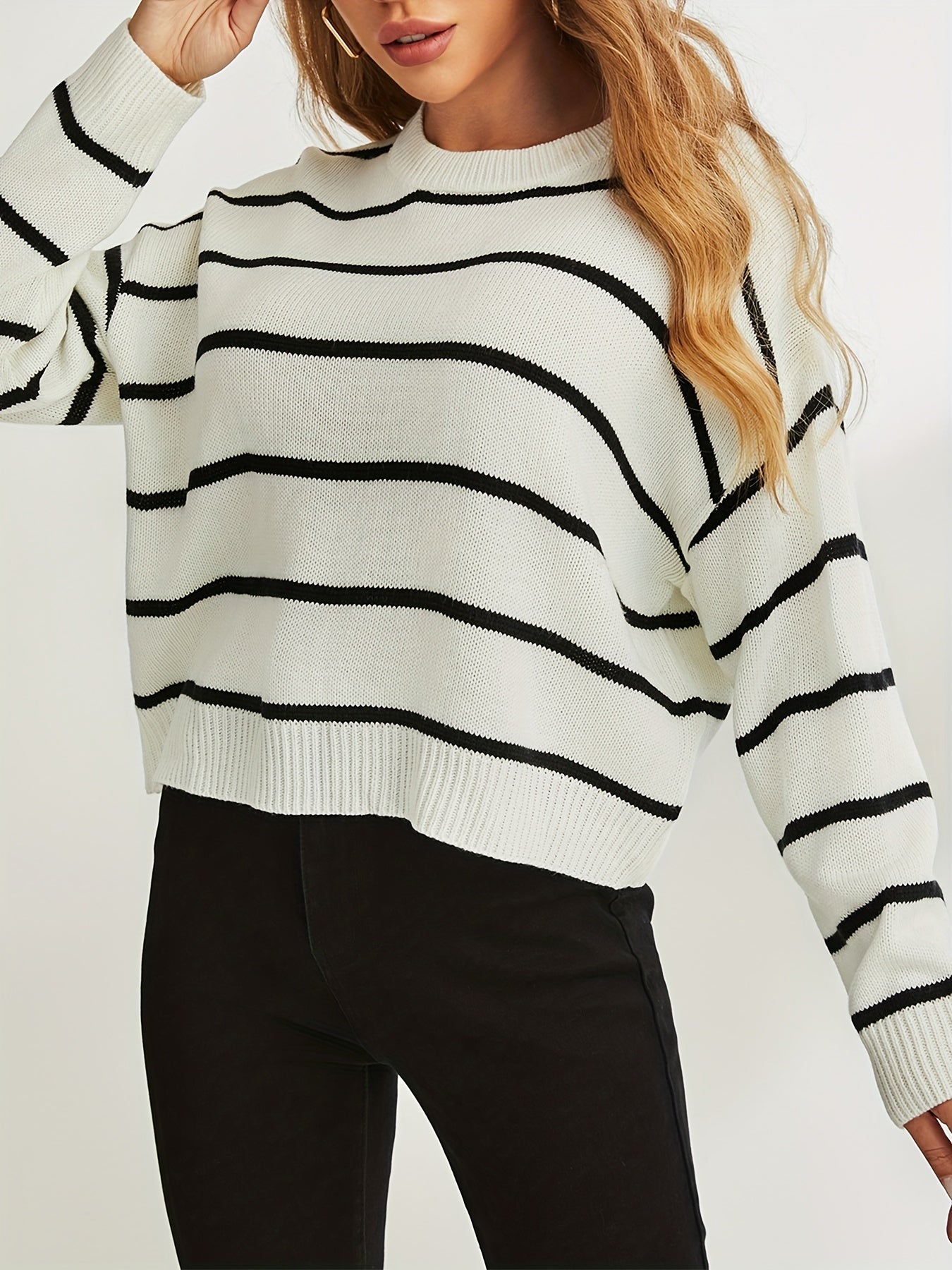 EMMA | Pasiasty sweter z dzianiny