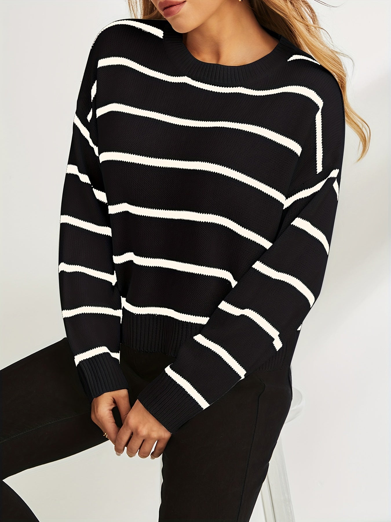 EMMA | Pasiasty sweter z dzianiny