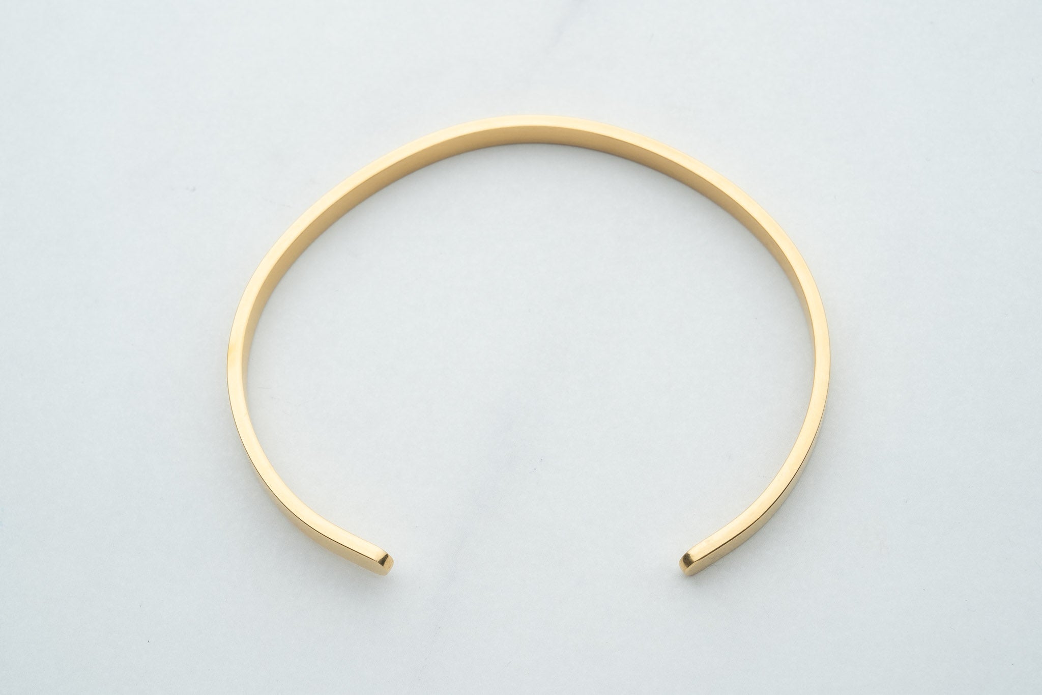 Złota bransoleta BANGLE