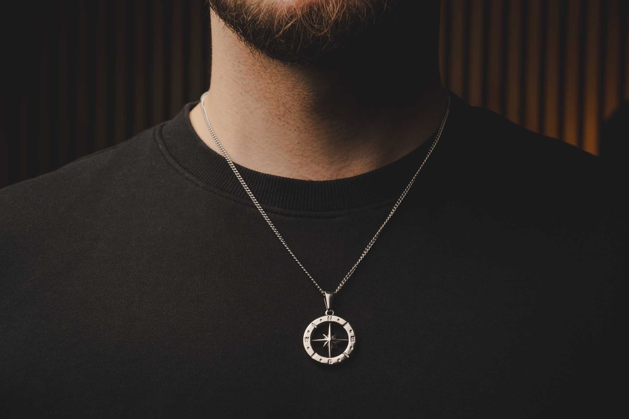 Srebrny naszyjnik COMPASS