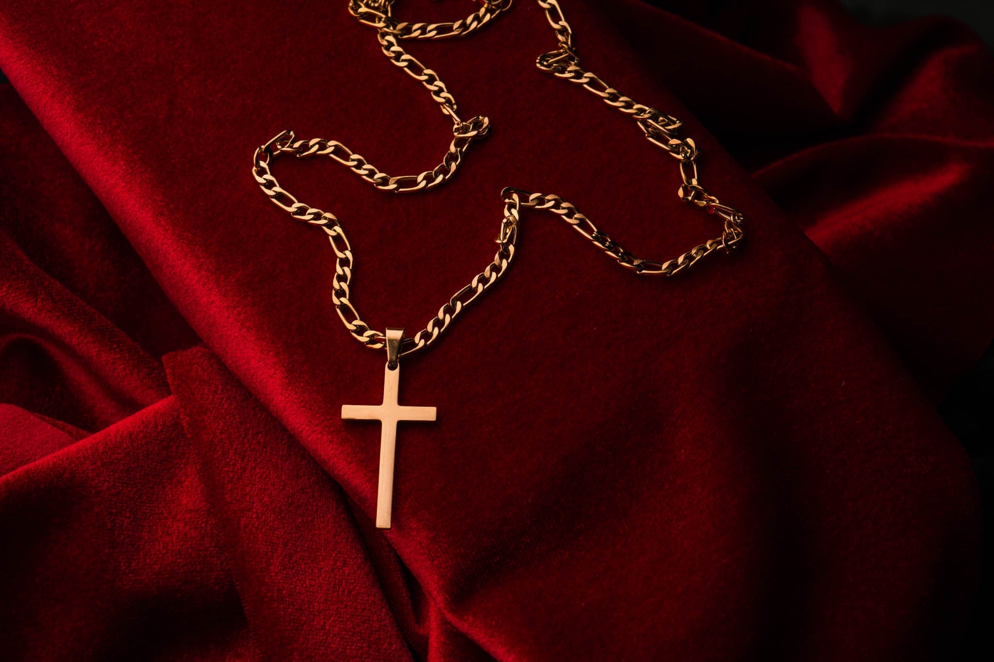 Złoty wisiorek CROSS