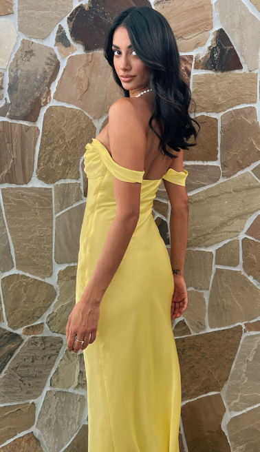 Rosalia™ – Satynowa Sukienka Off-Shoulder