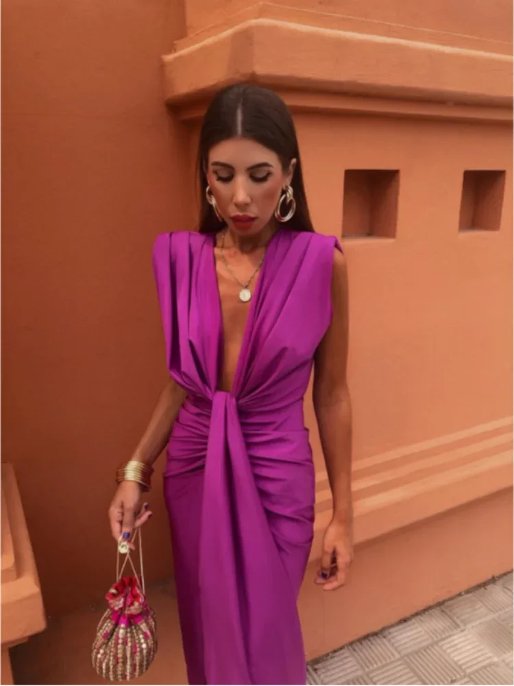 Isabelle - Sukienka party z głębokim dekoltem